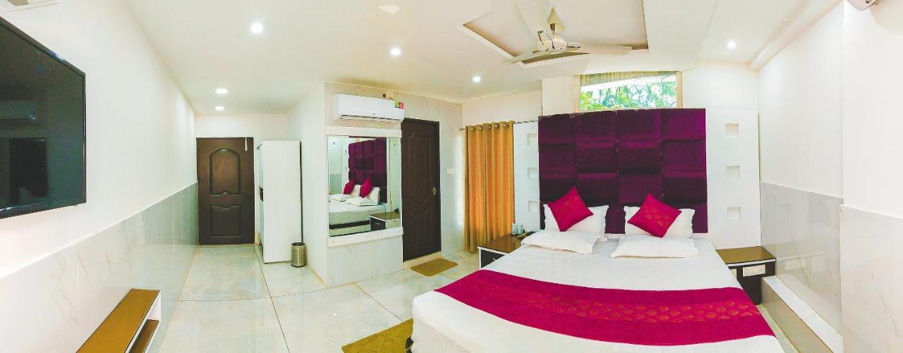 Hotel Sahil Palace Rupnagar  외부 사진