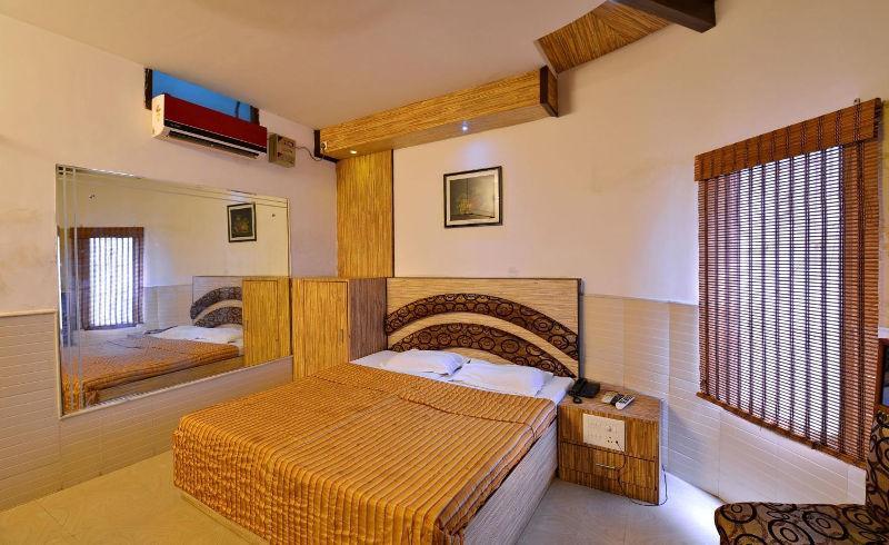 Hotel Sahil Palace Rupnagar  외부 사진