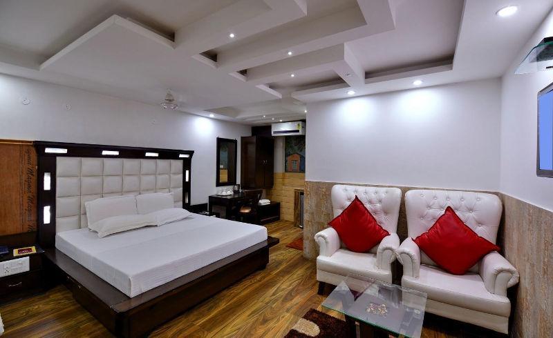 Hotel Sahil Palace Rupnagar  외부 사진